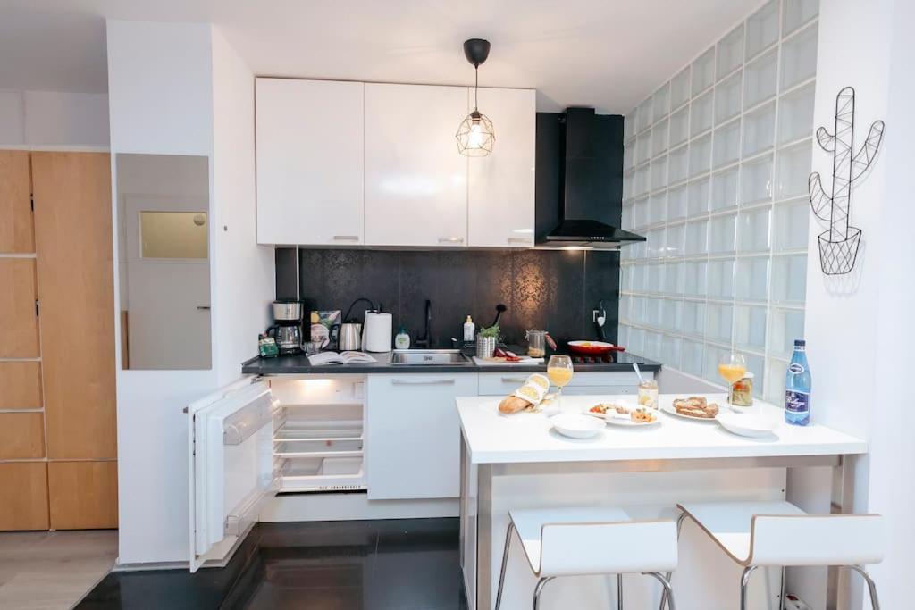 Wawaview! Studio With An Amazing View! Powisle. Warszawa Zewnętrze zdjęcie